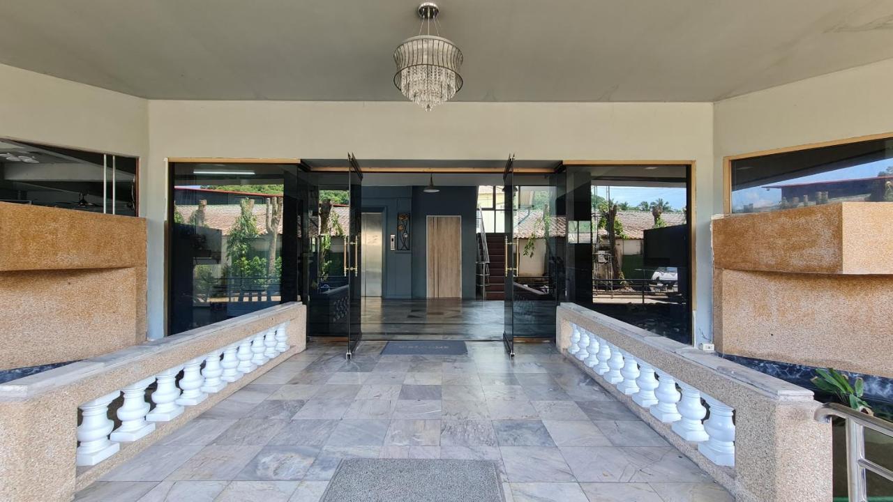 Nora Bukit Hotel Phuket Bagian luar foto