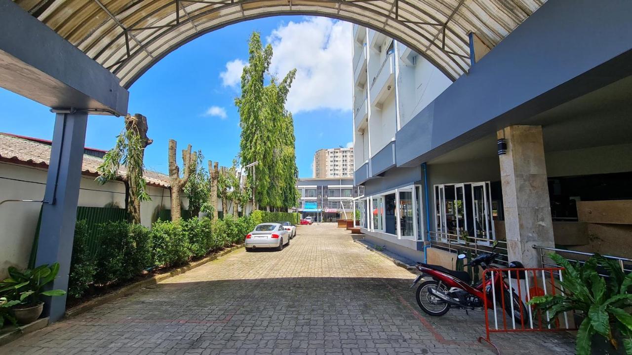Nora Bukit Hotel Phuket Bagian luar foto