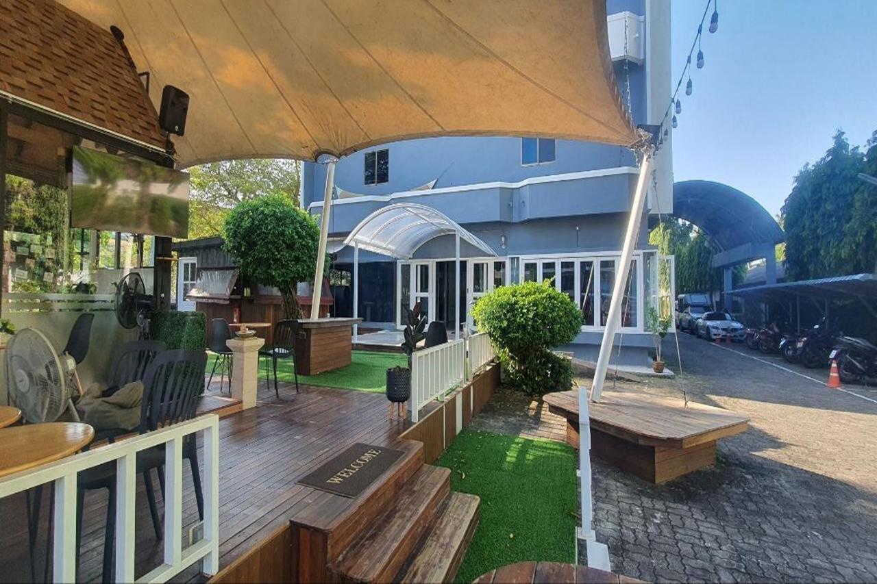 Nora Bukit Hotel Phuket Bagian luar foto